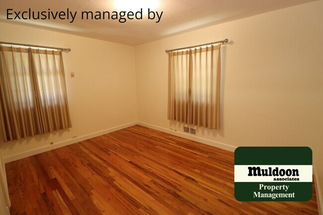 Building Photo - Lovely Sunset Park Rancher with Basement. ...