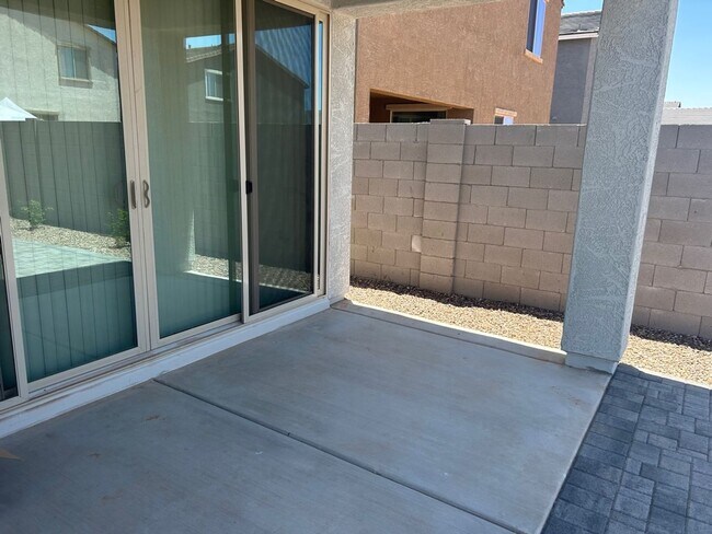 Foto del edificio - New Build 4 bedroom Rental in Mesa