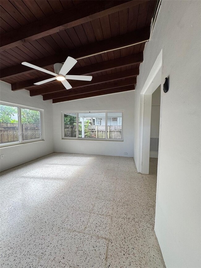 Foto del edificio - 4700 SW 7th St