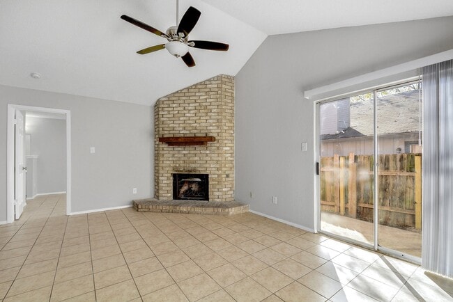 Building Photo - 12207 Alderbrook Dr