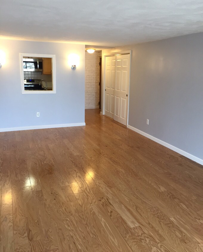 36 Greentree Ln, Weymouth, MA 02190 Condo for Rent in Weymouth, MA