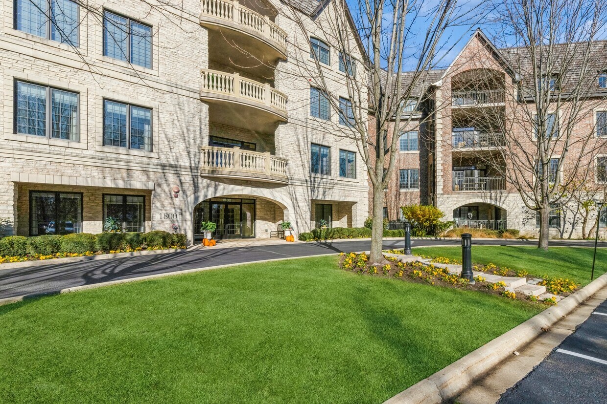 Foto principal - 1800 Amberley Ct
