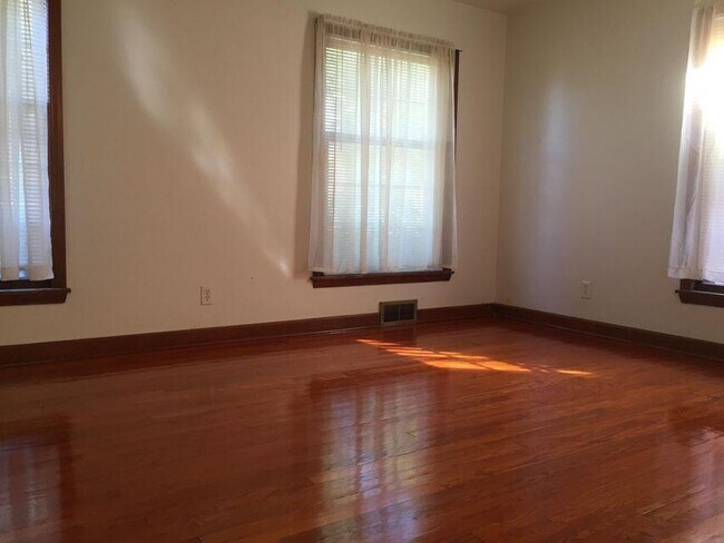 Foto del edificio - 205 S 65th St
