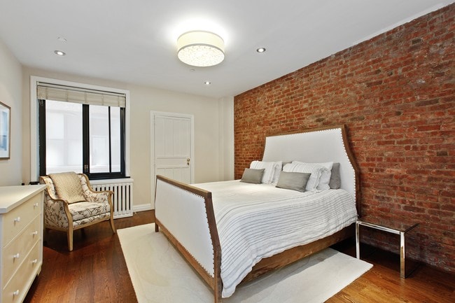 Building Photo - 144-152 W 27th St