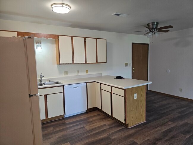 Foto del edificio - Riverbend Apts