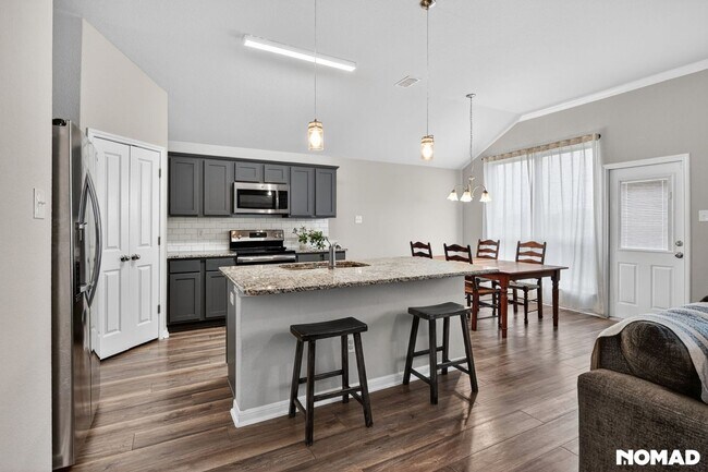 Foto del edificio - 7328 Hudson Grove Dr