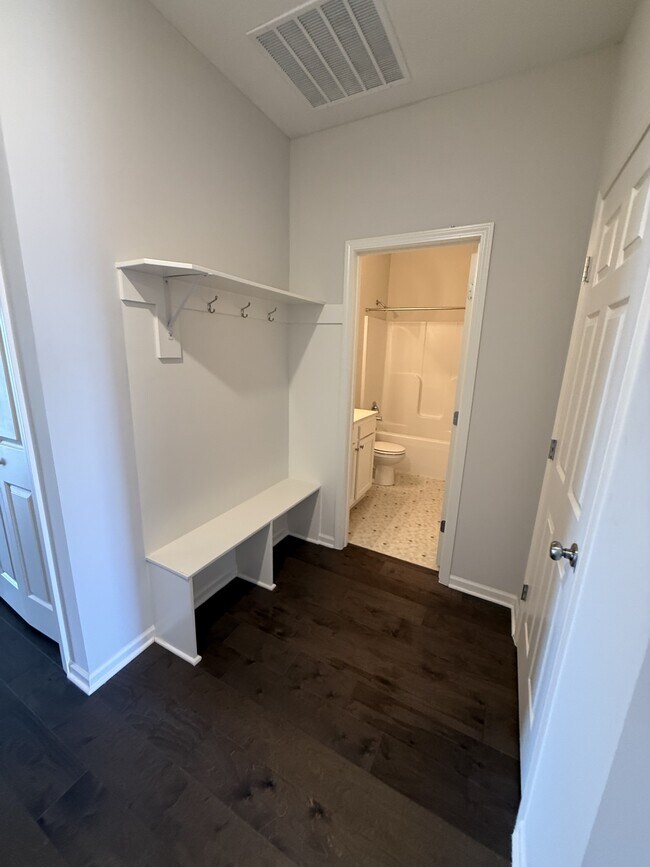 Foto del edificio - 7909 NW 124 St