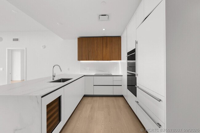 Foto del edificio - 1400 Biscayne Blvd