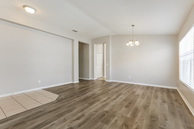 Building Photo - 11515 Mountain Bay Dr