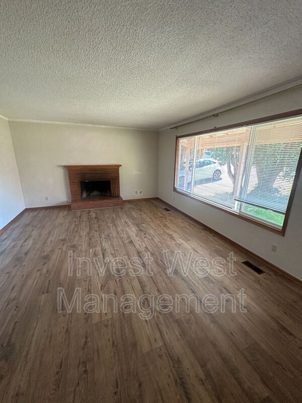 Building Photo - 12307 NW 36th Ave