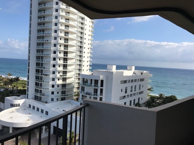 Building Photo - 4200 N Ocean Dr
