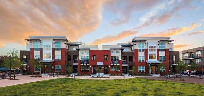 Building Photo - Greenbelt at Eastbridge