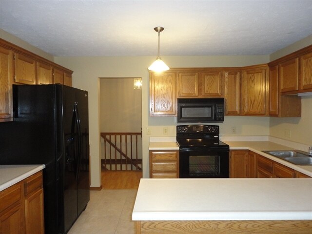 Foto del edificio - 7128 Brookstone Dr