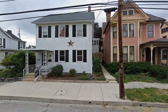 Building Photo - 34 E Stevens St