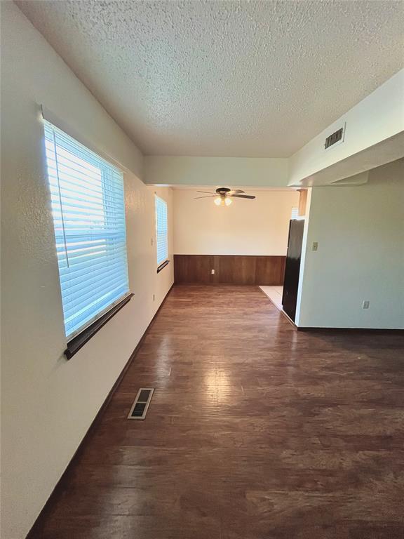 Building Photo - 300 Chalmette Dr