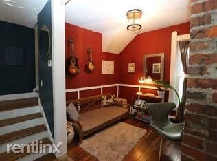 Building Photo - 2 br, 1 bath House - 105 Bell St