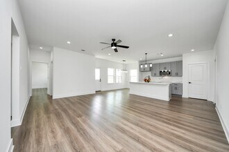 Building Photo - 6273 Rd 5503