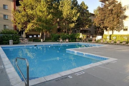 Foto del edificio - Fantastic Towne Park Condo!!
