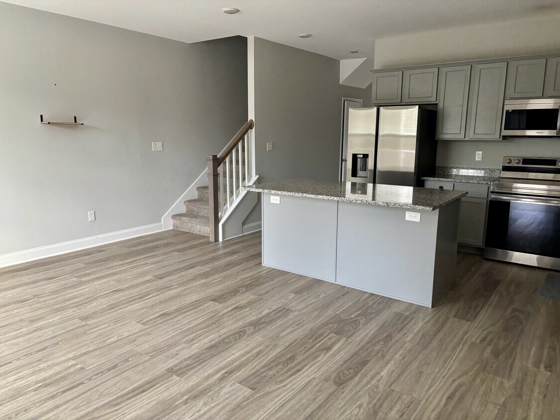 Building Photo - 4867 Ancient Glacier Ln