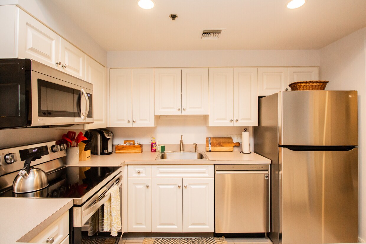 Foto principal - 1387 Washington St