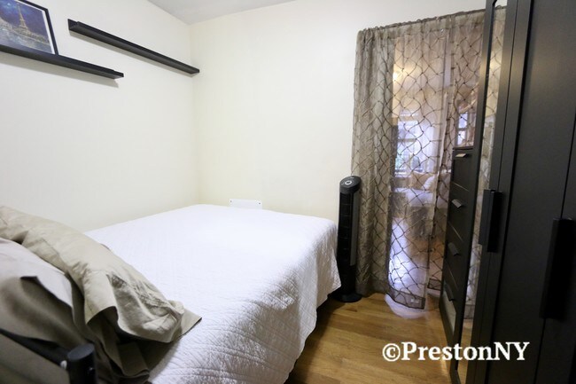 Foto del edificio - 99 Perry St