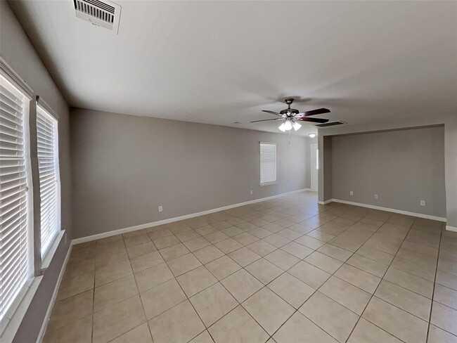 Building Photo - 6811 Rustic Pecan Ln