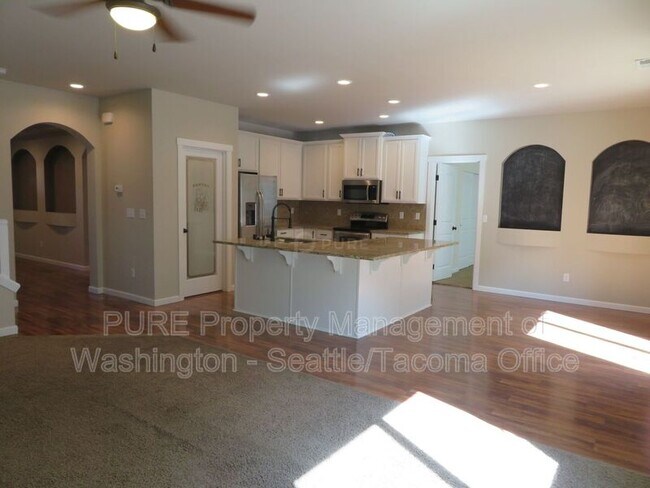 Building Photo - 13733 77th Ave Ct E
