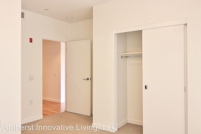Foto del edificio - 49 Boltwood Walk
