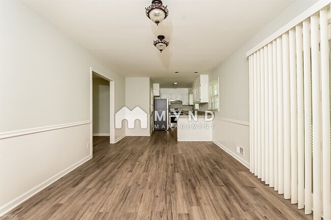 Building Photo - 3 br, 1.5 bath House - 110 Ashmore Dr