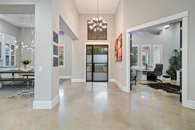 Foto del edificio - 3801 Peak Lookout Dr