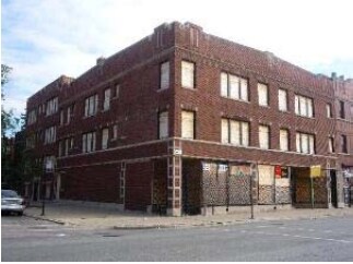 Primary Photo - 1900 E 79th St