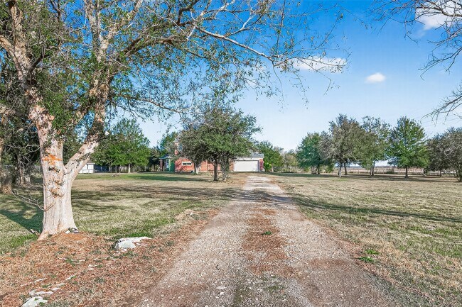 Foto del edificio - 24518 FM 1462