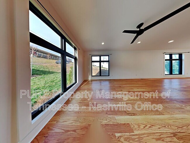 Photo - 1256 Thomas St House