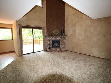 Building Photo - 4412 Lorcardo Dr NE