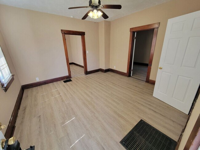 Foto del edificio - 711 Cleveland Ave 3BR/1BA (Hamilton)