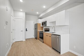 Building Photo - 3727 Baring St