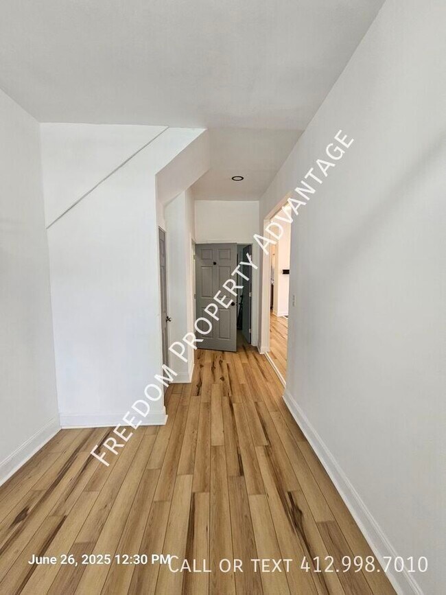 Building Photo - 7235 Meade St