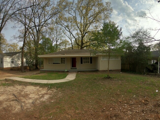Building Photo - 319 E Northside Dr