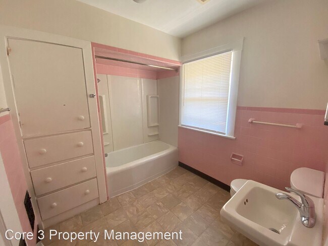 Foto del edificio - 3 br, 1.5 bath House - 411 Phoenix
