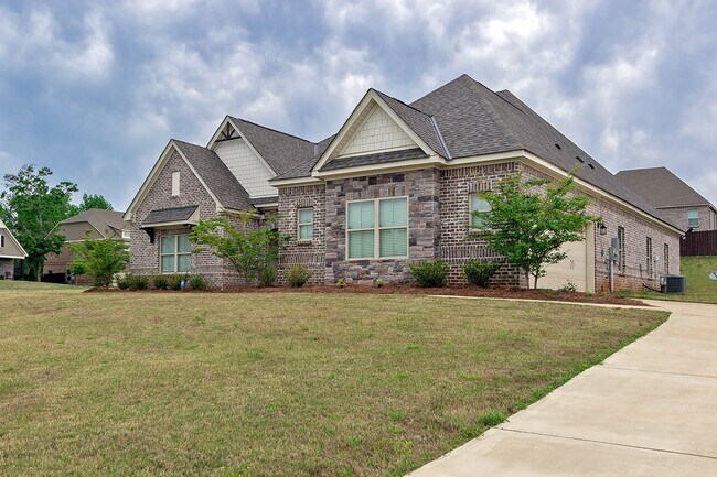 Foto del edificio - Home for Rent in Prattville