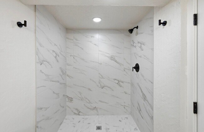 Foto del edificio - 313 E 800 S