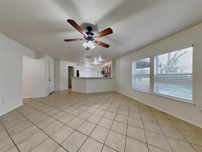 Building Photo - 18910 Piney Way Dr