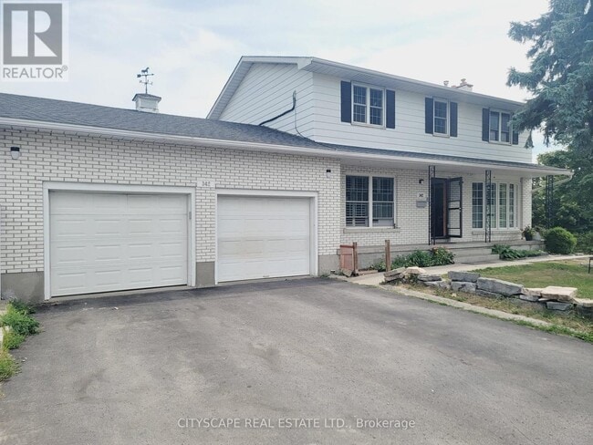Building Photo - 342 Sutherland Dr