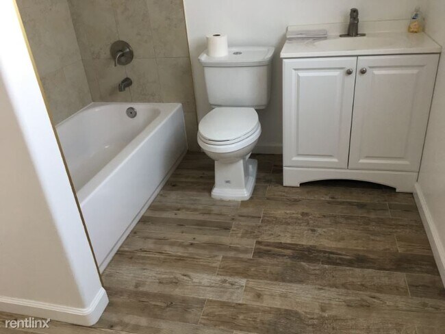 Foto del edificio - 1 br, 1 bath House - 1204 E Maple St