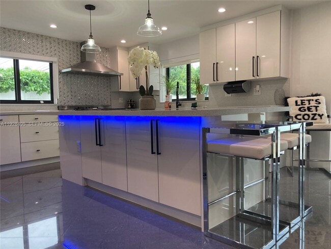 Foto del edificio - 7524 Mutiny Ave