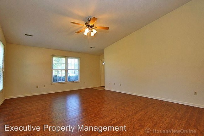 Foto del edificio - 3 br, 2 bath House - 1035 Aaron