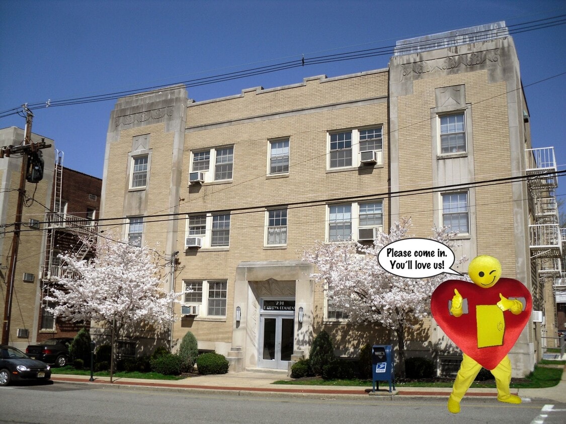 Primary Photo - Art Deco Charm in the Heart of Downtown