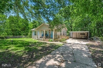 Building Photo - 113 Oak Ridge Dr