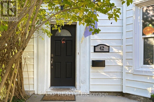 Photo du bâtiment - 42 Forin St