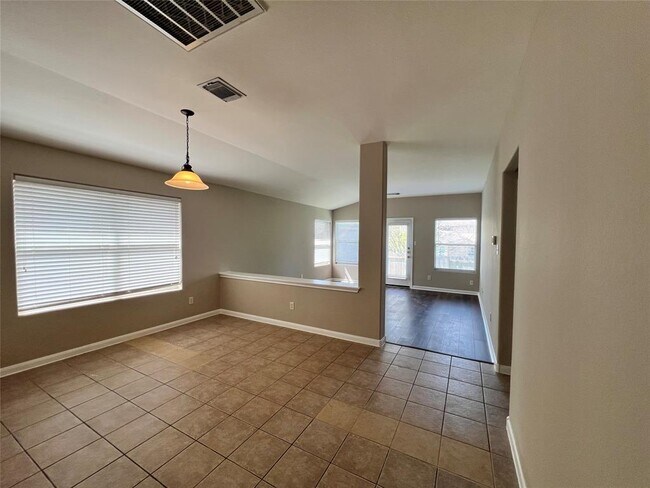 Foto del edificio - 11701 Timber Heights Dr